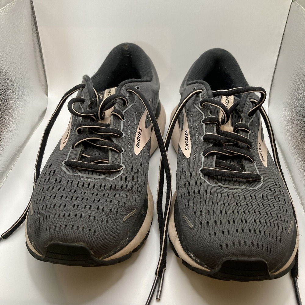 Size 8 Brooks Womens Ghost 13 Running Shoes Medium (B) Gray Pink